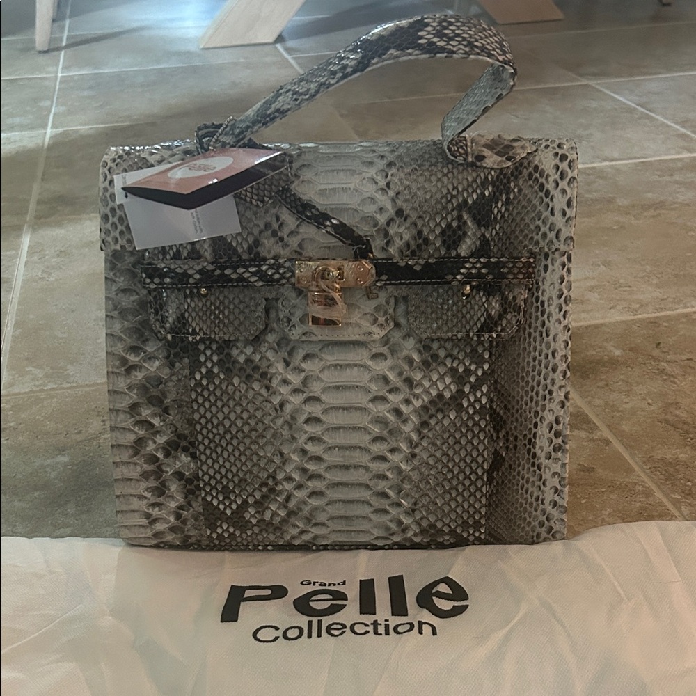 Elle Snakeskin Reptile Bag - Black and White